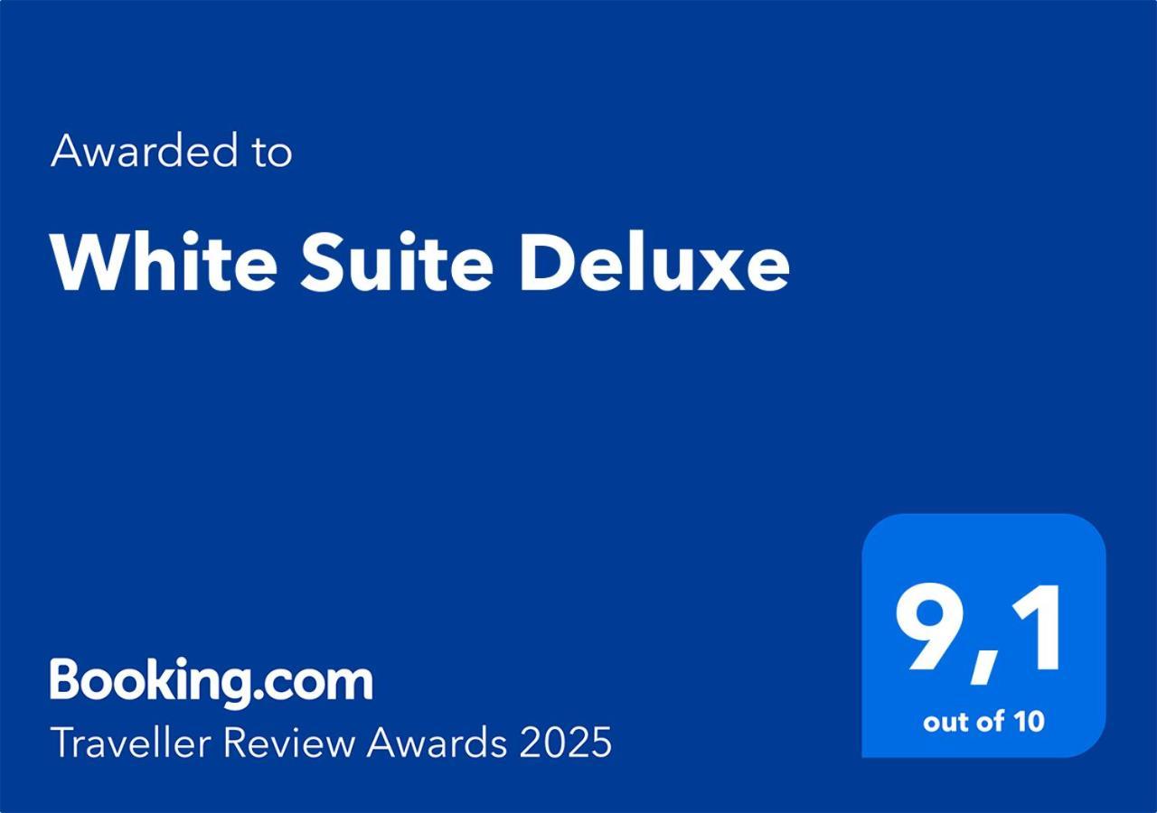 White Suite Deluxe 科斯塔特吉塞 外观 照片